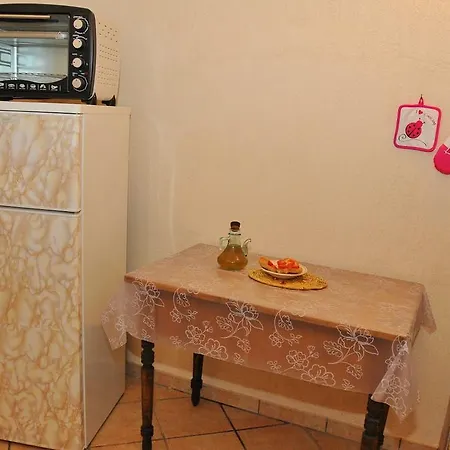 Trulli Cicerone Чистернино