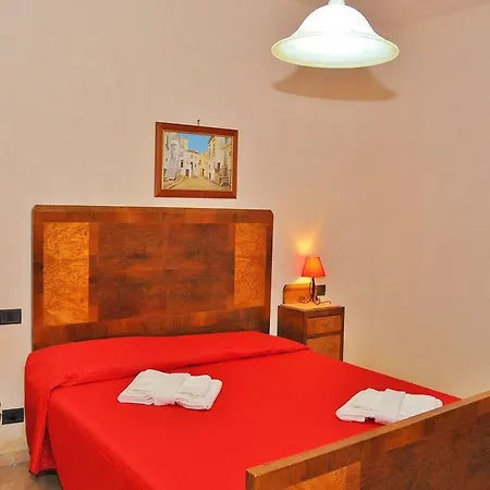 Trulli Cicerone * Чистернино