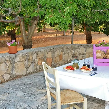 Trulli Cicerone * Чистернино